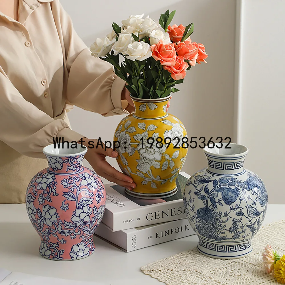 

Blue and White Porcelain Chinese Vintage Vase Ceramic Handicraft Porcelain Bottle Flower Vase Home Decoration Accessories