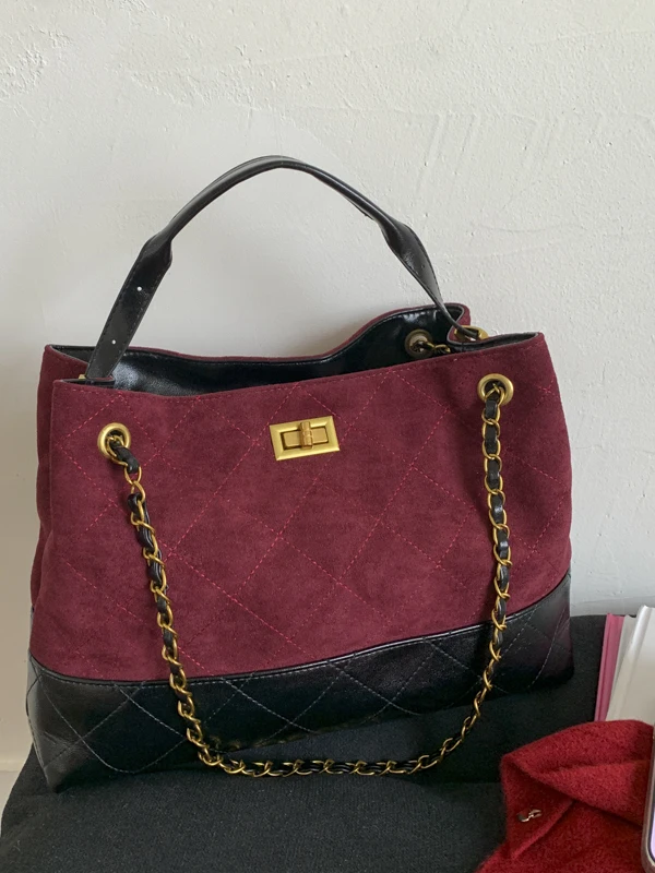 

Original Ele Commuter Tote Bag Women's 2025 New Large Capaci Chain Tote Bag Gift Soft Handle Diamond Pattern Lo Bule