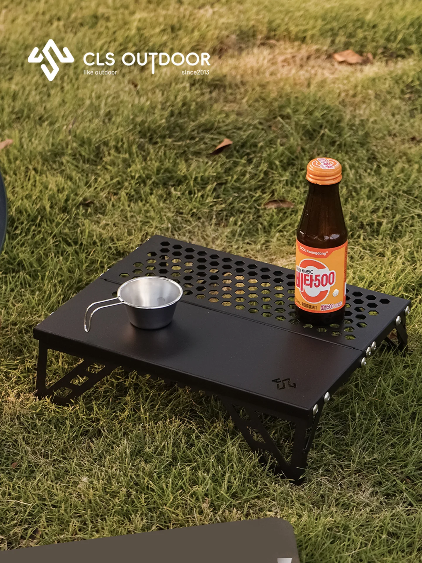 Outdoor Mini Folding Table Ultra-Lightweight Portable Table Small Tea Table Hiking Picnic Single-Person Aluminum Plate Table