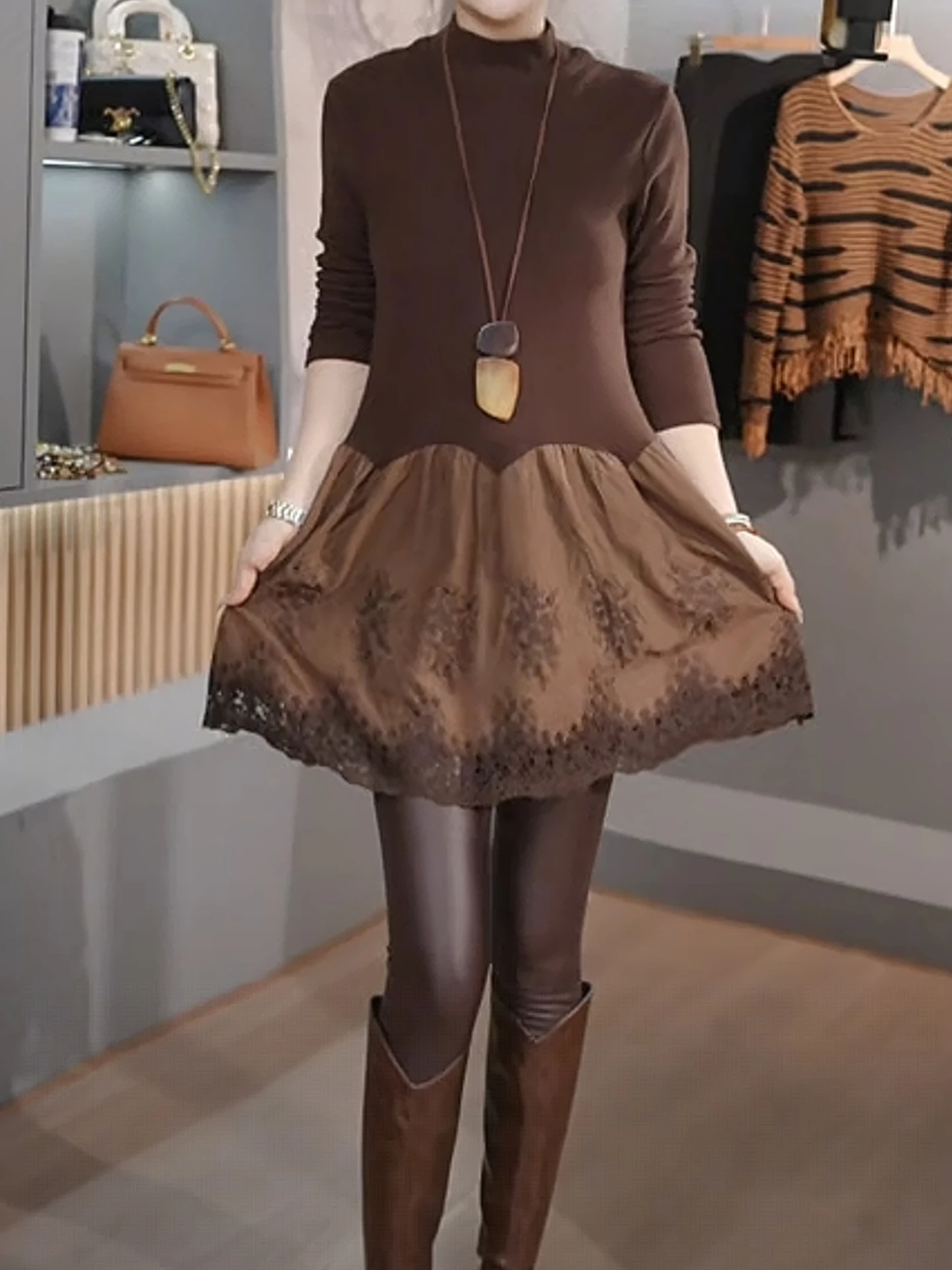 

Осенне-зимняя футболка с кружевной отделкой, женская футболка с базовым слоем irt f, утягивающая повседневная свободная посадка с высоким воротником, длинный све