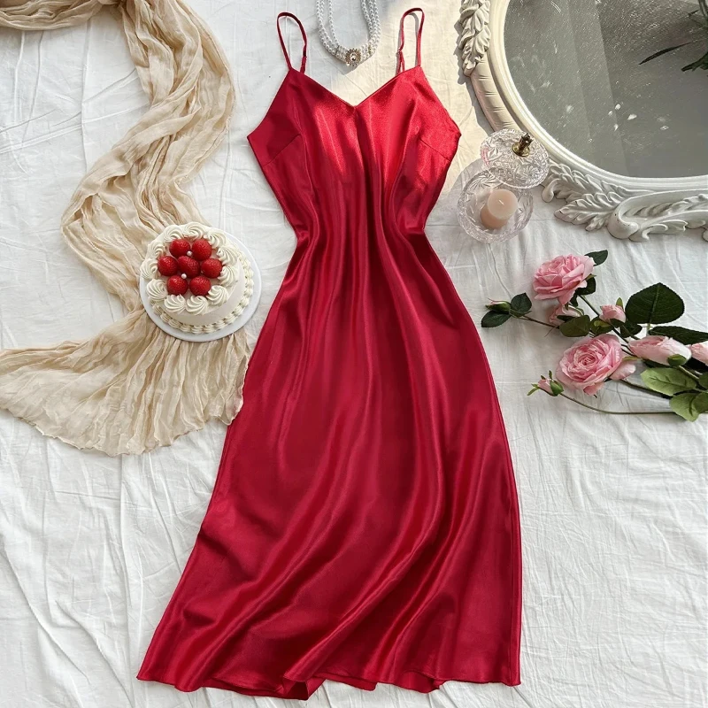 2026 New Summer Strap Sleeping Skirt Women's V-neck Home Clothes High end Solid Color Thin Style Sexy Breathable Dress Pajamas