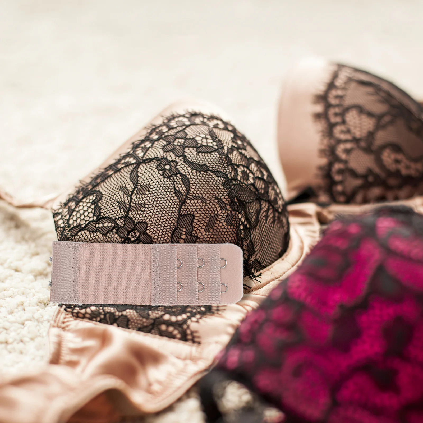 

6Pcs Bra Extenders 3 Row 2 Hook Comfortable Elastic Extension Buckle Extra Room for Women Bra Lengthened Strap Black