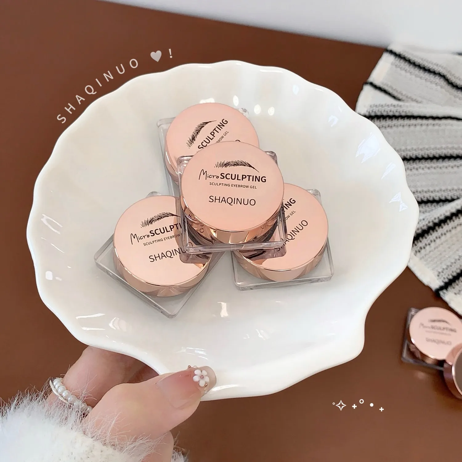 SHAQINUO جل الحواجب ثلاثي الأبعاد شفاف مقاوم للماء سريع الجفاف ذو مظهر طبيعي صابون الحواجب طويل الأمد لتصفيف الحواجب #6