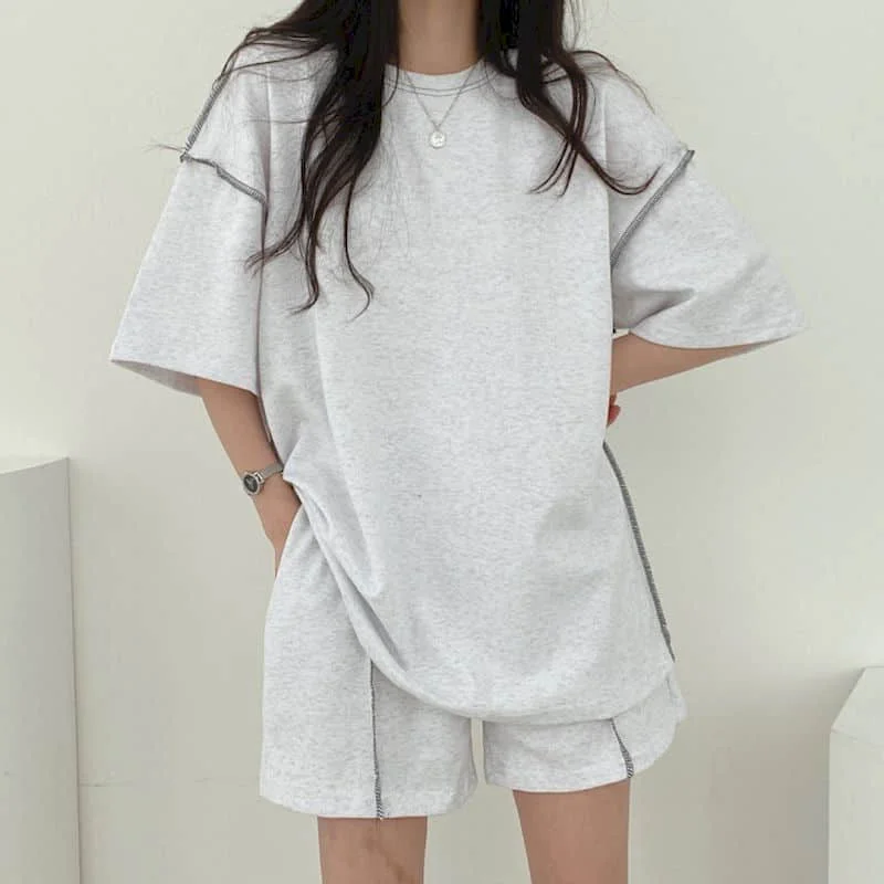 

Two Pieces Sets Women Outfit Oversized Sporty Shorts Sleeve Tracksuits and Shorts Korean Style Casual Summer Clothing for Women