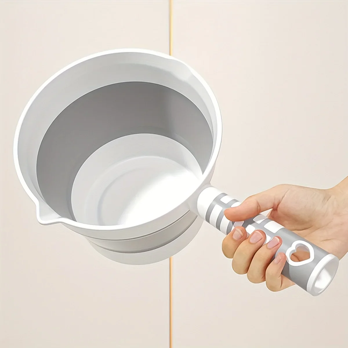 1pc Foldable Water Dipper, Thick Collapsible Water Ladle with Hanging Hole, Multi-Purpose Hanging Water Scoop for Home Daily Use