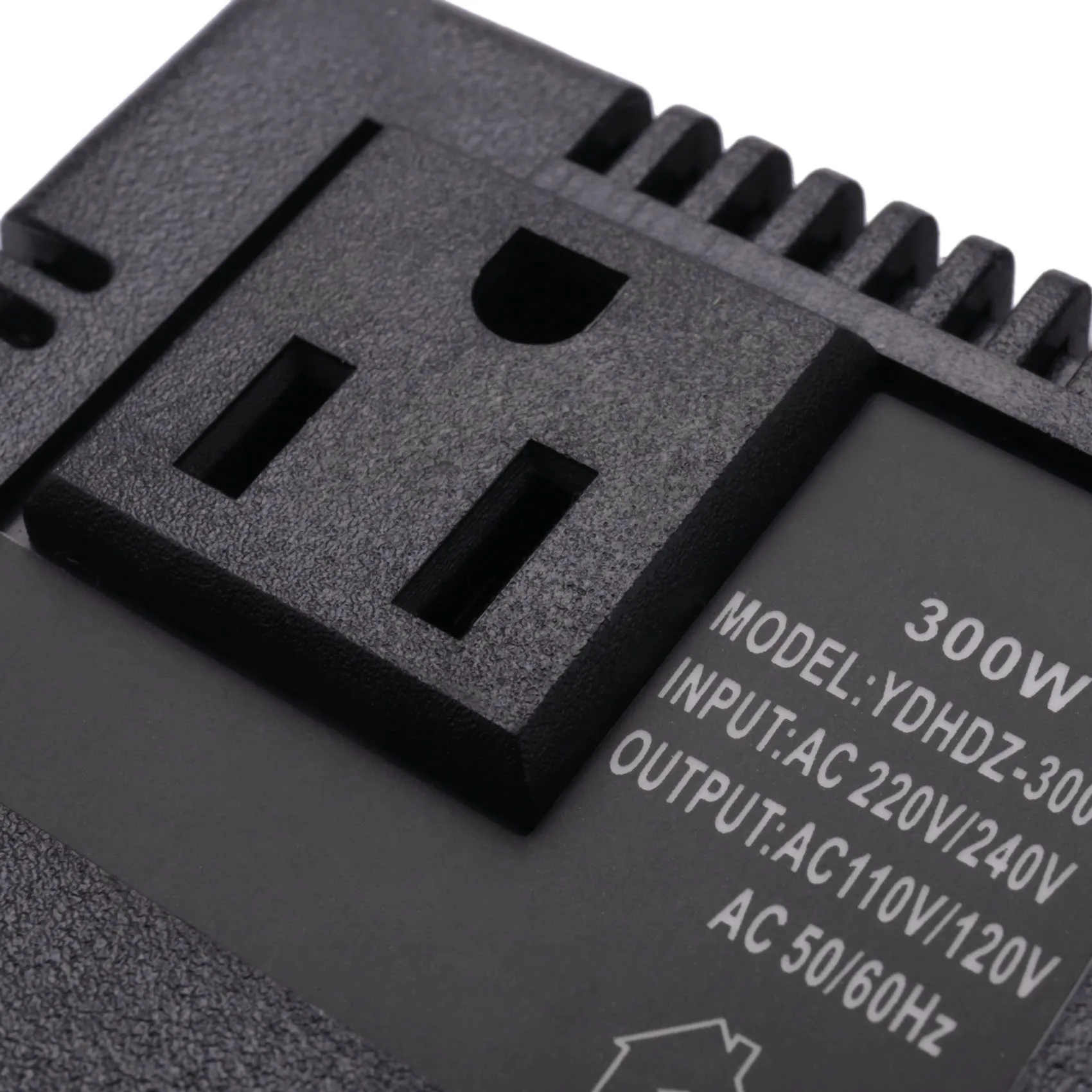 BHTS-300W 220/240V To 110/120V Ac Step Down Travel Voltage Transformer Converter Eu Plug