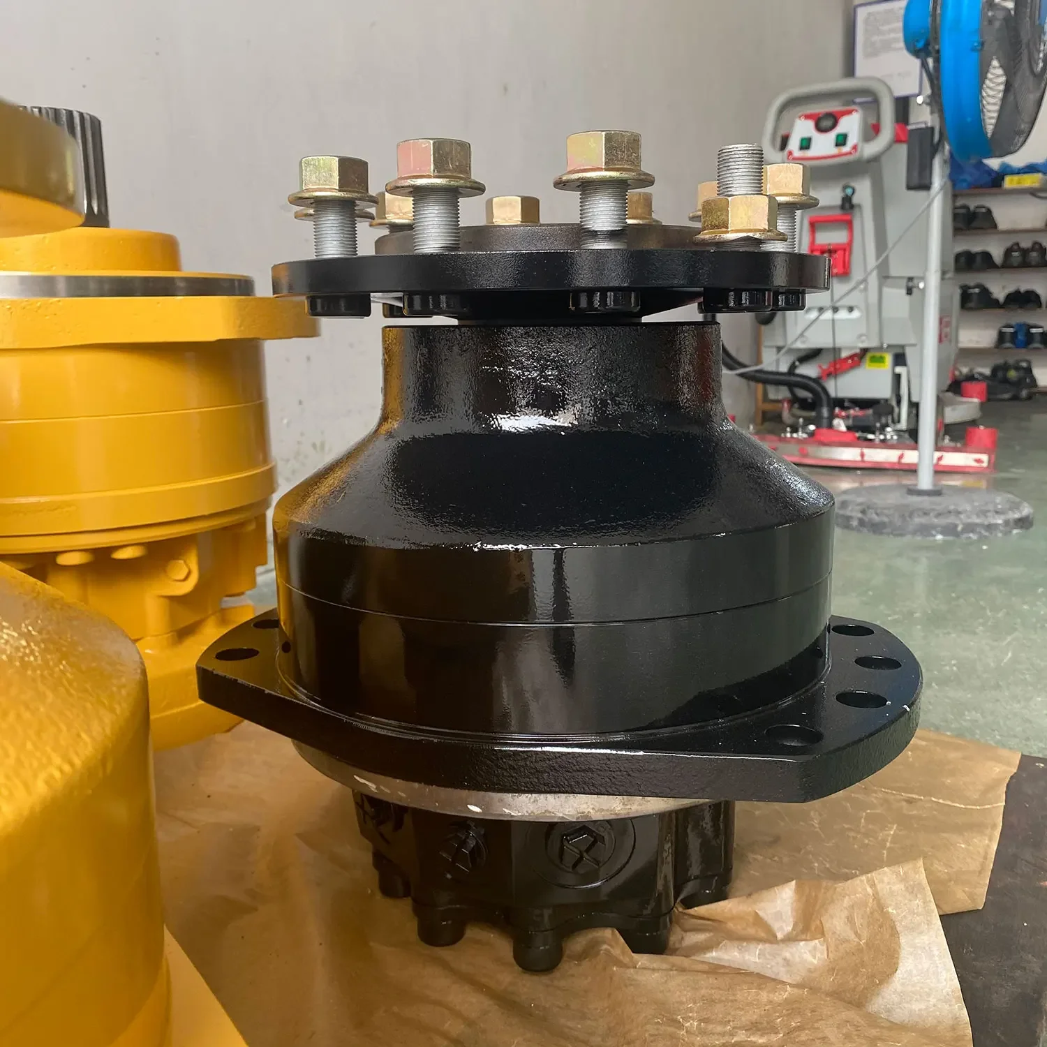 MS11 MSE11 MSE11-1-12A-R11-1220 Drive Hydraulic Wheel Radial Piston Motor Replace Poclain