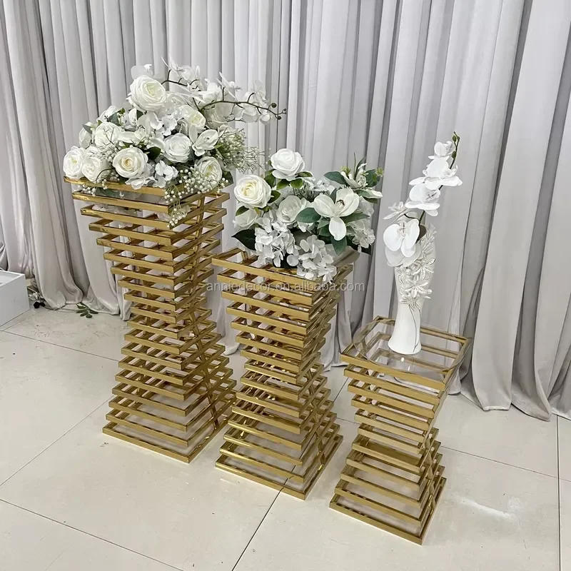 for Newest Gold Metal Square Pedestal Flower Stand Table Plinths Display 3 PCS Set Holder Stand for Wedding Party Event