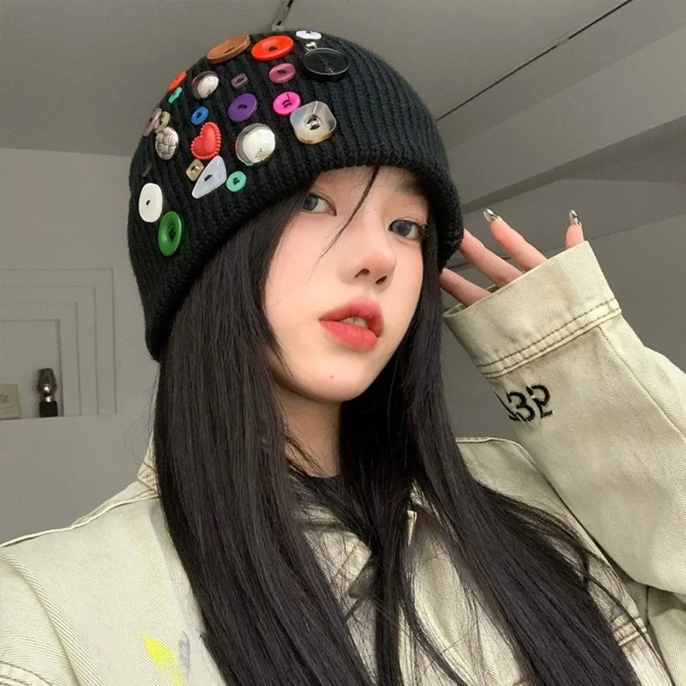 Fashion Colorful Button Beanie Hat Cuffed Elastic Knitted Hat Irregular Button-Decorated Warm Protection Personality Cold Cap