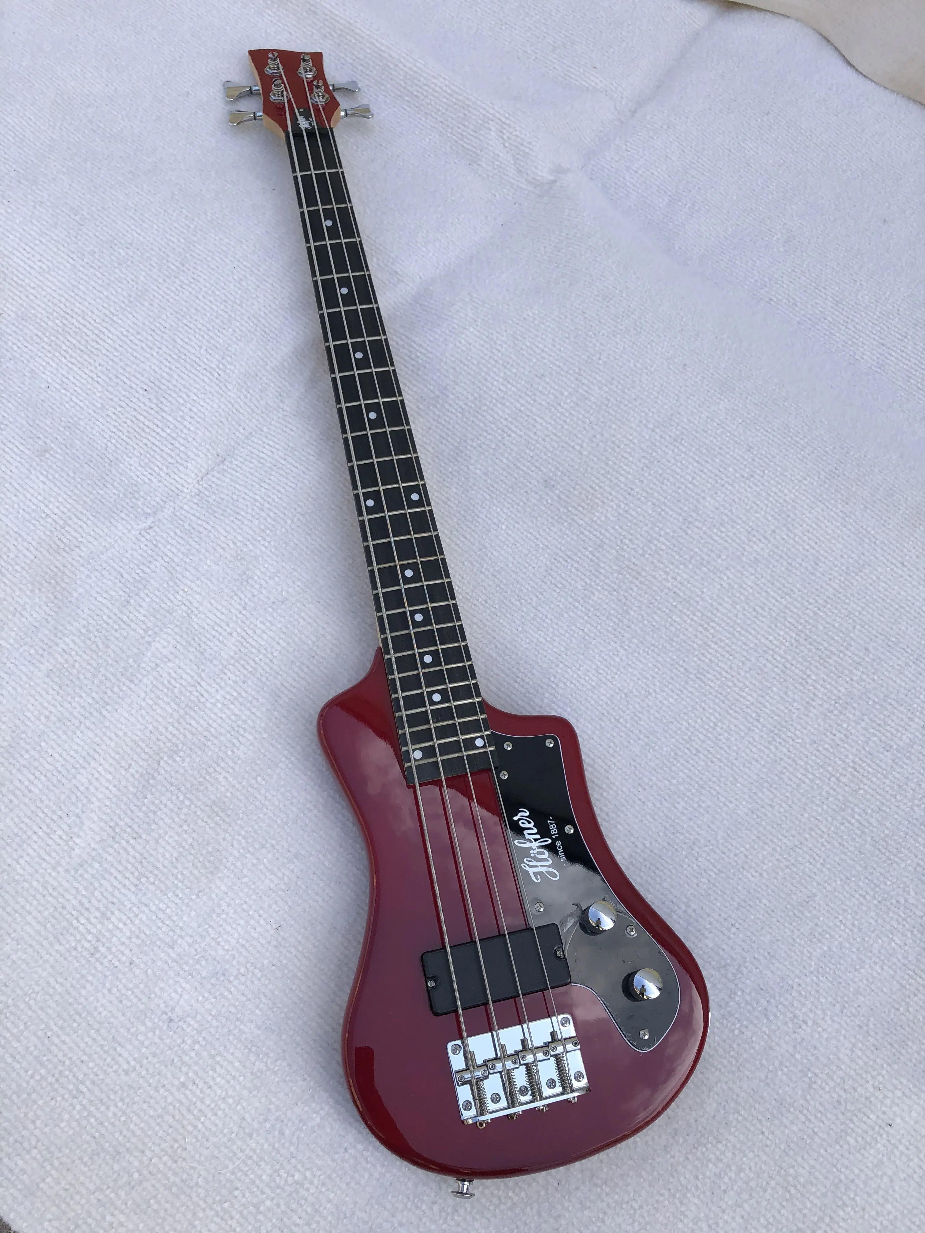 

2026 new Shorty Bass Guitar Bass Glossy Red Right handed good quality travel portable mini bass 4 String