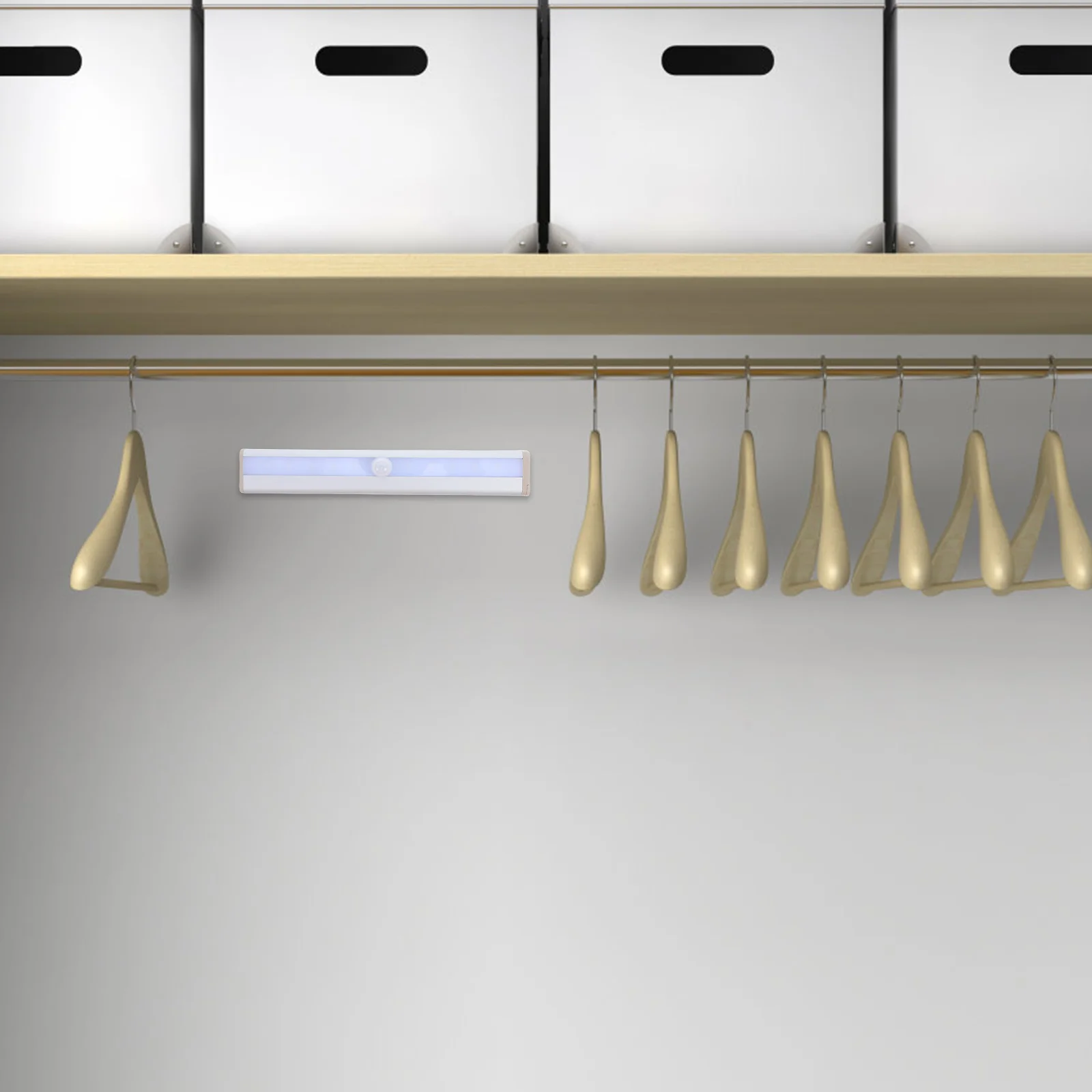 3 個の LED キャビネットライトコールドホワイト明るいストリップ粘着磁気スティックオンクローゼットワードローブランプ Pir モーションセンサーナイトライト