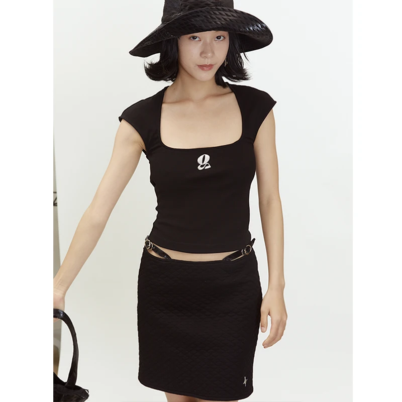 

QSC Original Design Bla Pure Cotton Knitted ort Sve American Retro T-irt Slim Fit ort Sle Sexy Large Collar Top