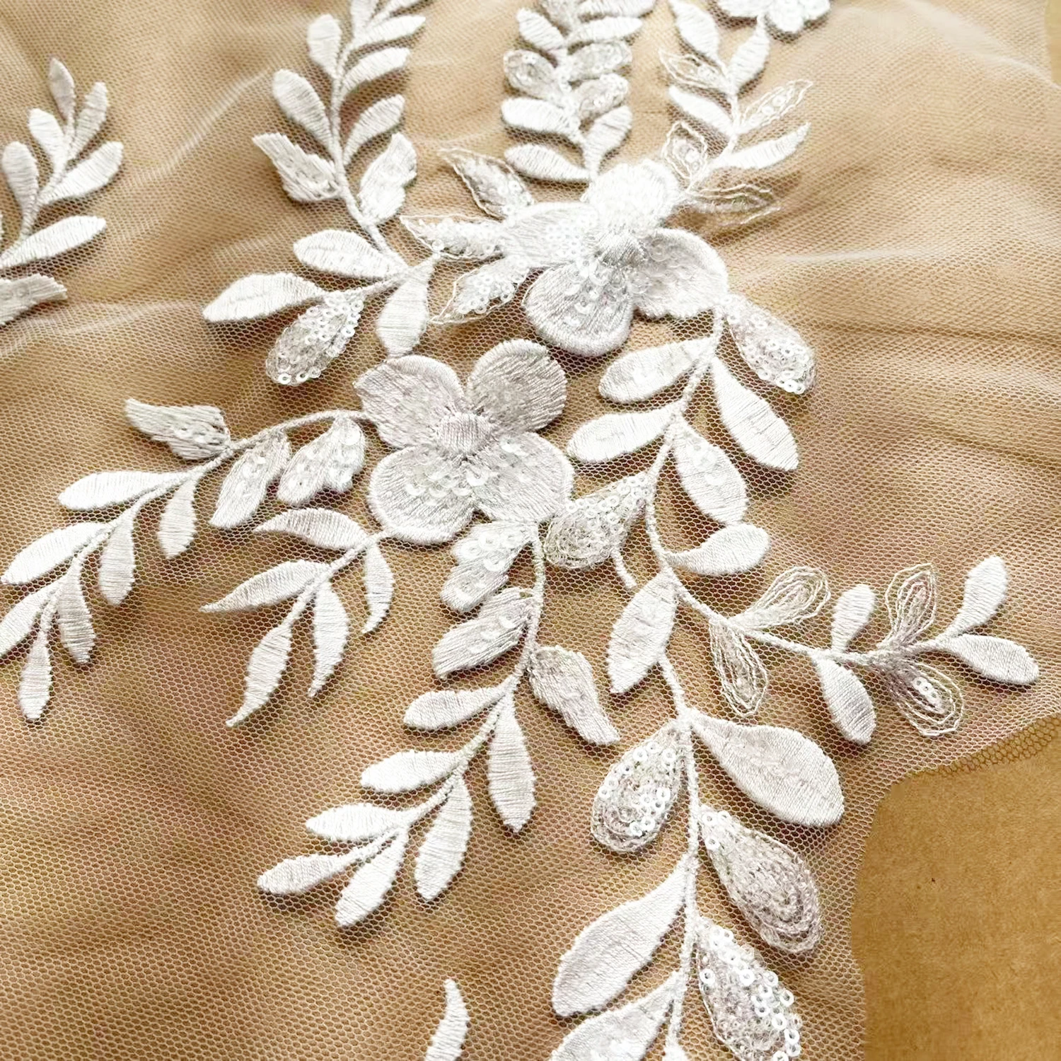 2pairs New Selected Simple Beige Leaf Flower Cotton Thread Sequin Embroidery Lace Handmade DIY Wedding Veil Clothing Accessories