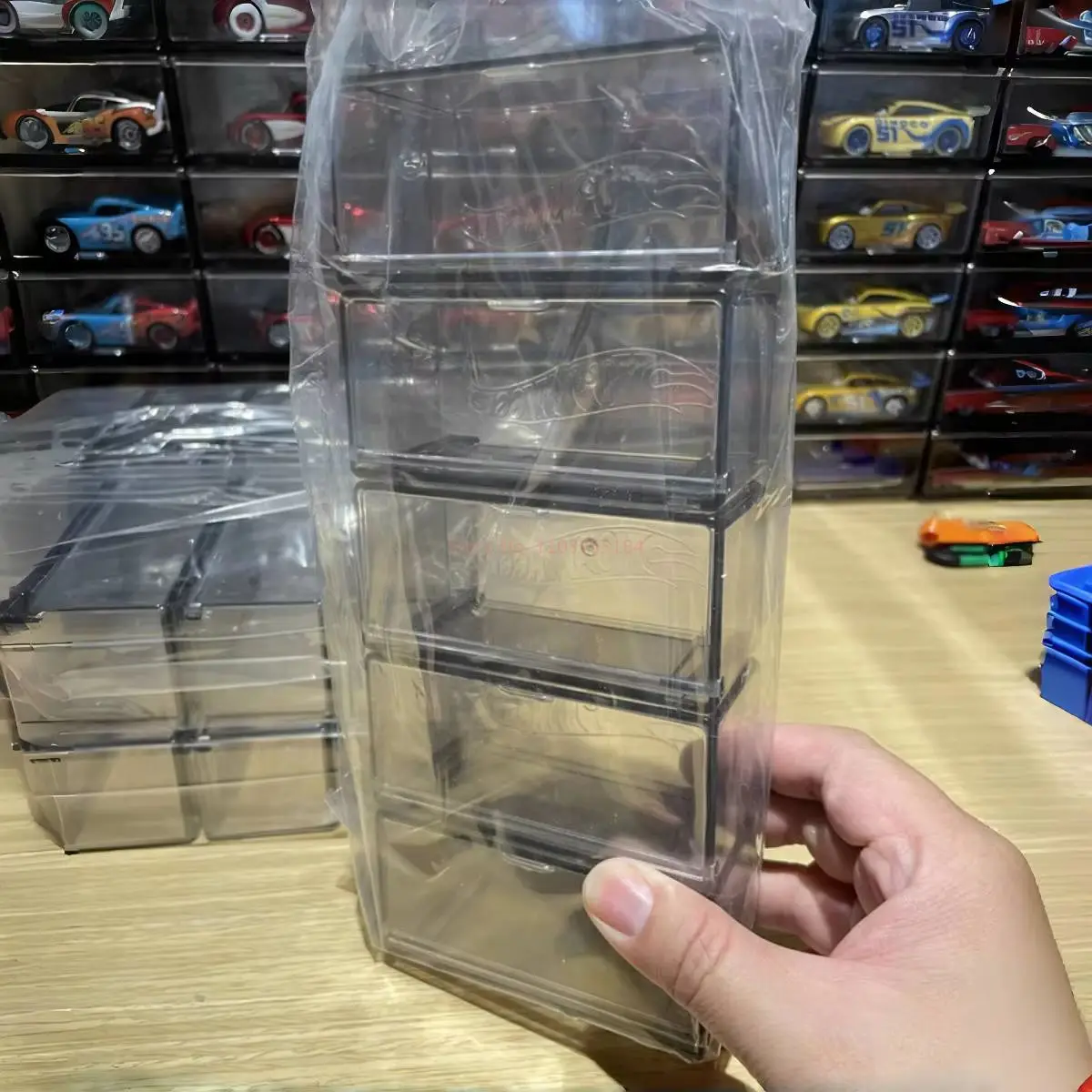 Hot Wheels-caja de almacenamiento para modelo de coche, carcasa protectora, vitrina que combina vehículos sin Control remoto, carrilados y coches de motor, estuche de juguete