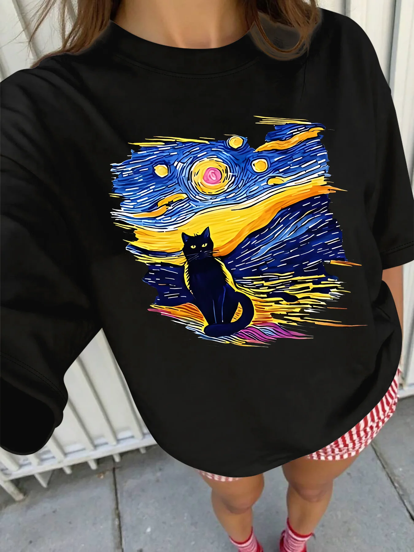 プラスサイズのカジュアルアートをテーマにしたTシャツ、半袖、ユニークなプリント