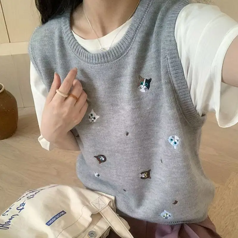 

Vintage Sweet Cute Cat Embroidery Knit Sweater Vest Women Sleeveless O Neck Pullovers Spring Fall Loose Casual All Match Jumpers
