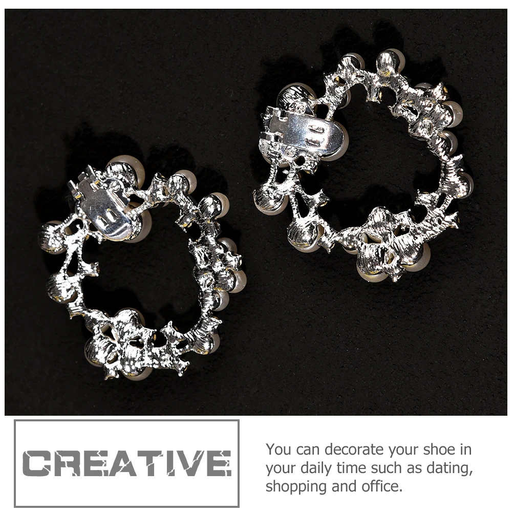 

2 Pairs Gems Alloy Clips Rhinestone Applique Pearl Buckle Decorative Shoe Clips for Pumps Brides Bridal Shoe Blingheel