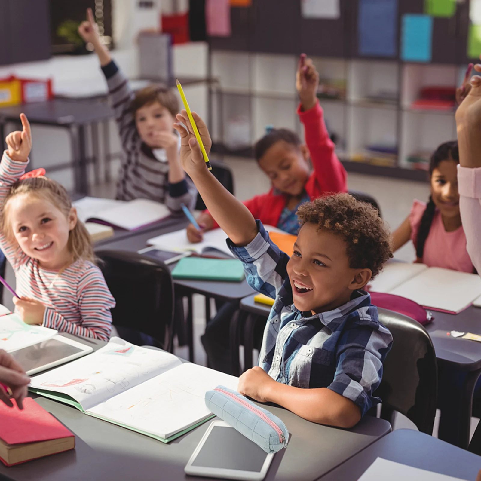 

3Pcs Large Capacity Pencil Pouch Portable Pen Bag Nylon Pencil Case School Stationery Organizer Pen Storage Bag