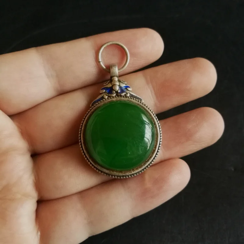 

Vintage accessories ring holder antique old silver emerald embedded pendant women's jewelry ice-like Jade Pend