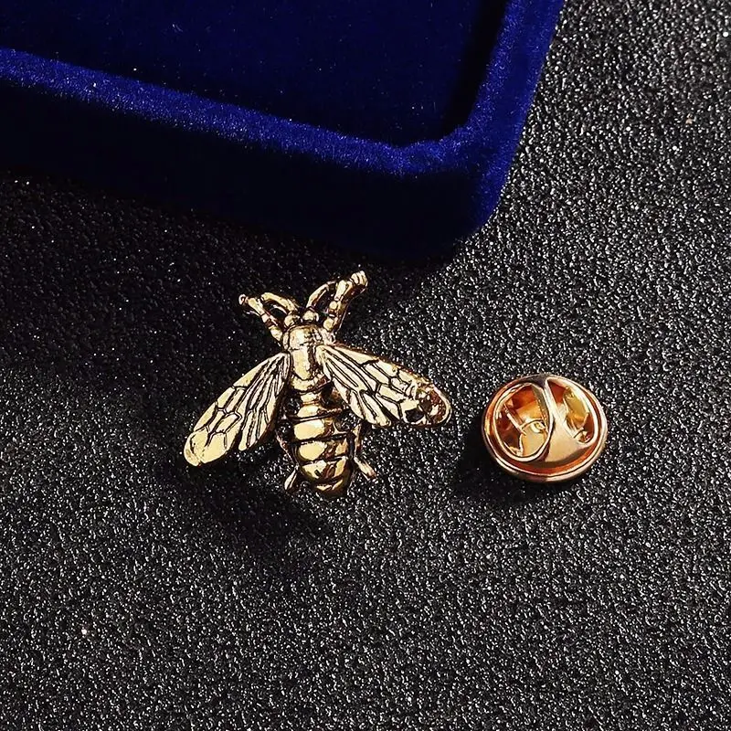 Vintage Bronze Color Little Bee Brooch for Men Women Retro Bee Animal Brooches Pins Accessories Party Gift 2026 Trend Cool Thing