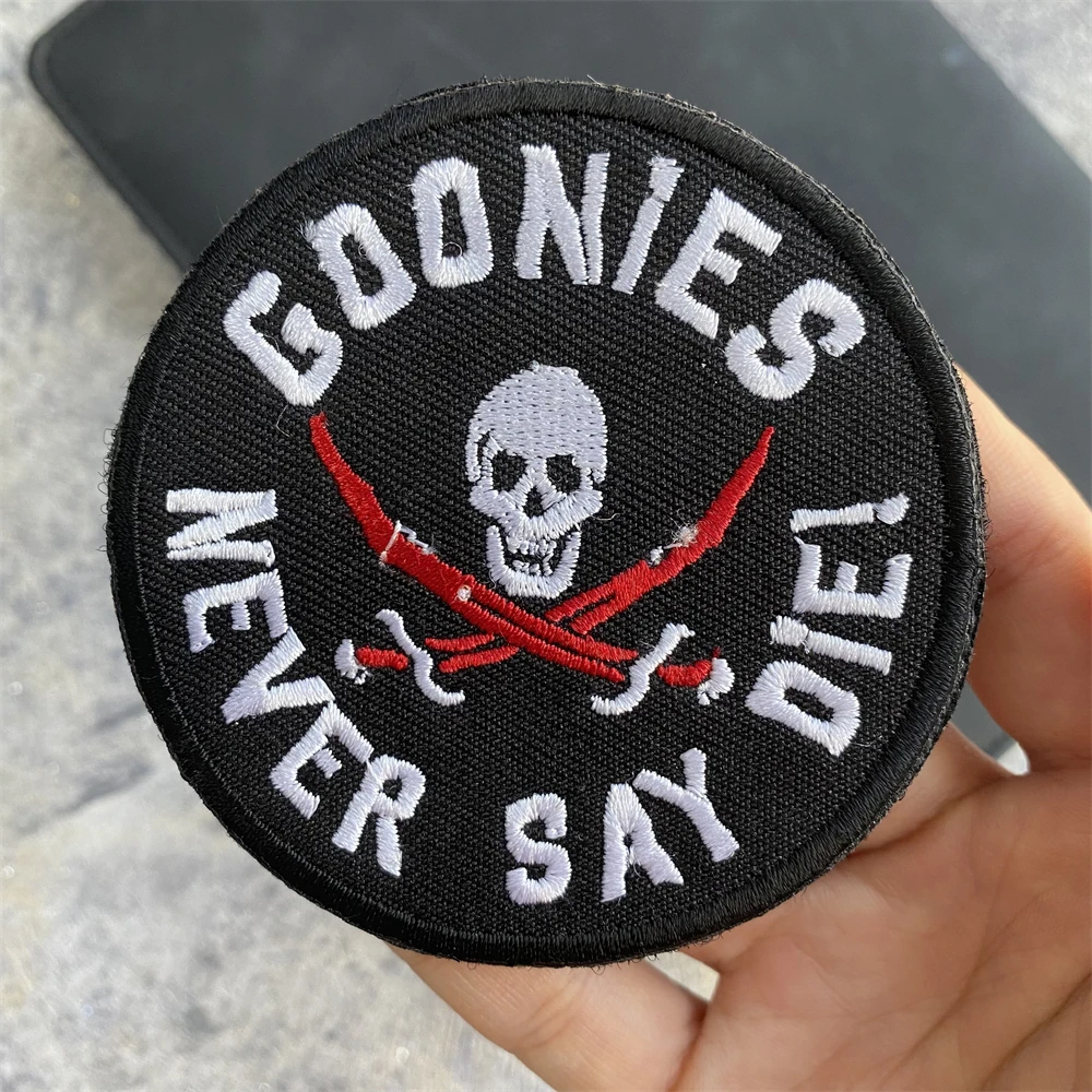 Street-Style 'Never Say Die' Skeleton Tactical Morale Badge Embroidery Patches Punk Rock Backpack Hat Military Hook&loop Armband