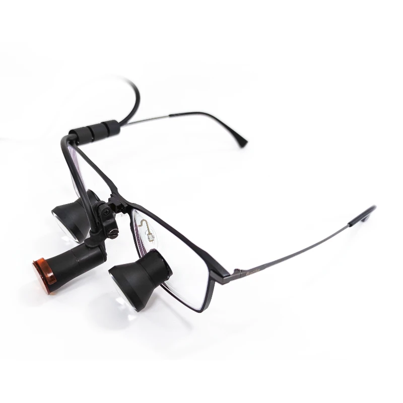 Titanium Frame TTL3.5X Dental Surgical Loupes Customized PD Range 52-72mm  With Round Beam LED Headlight