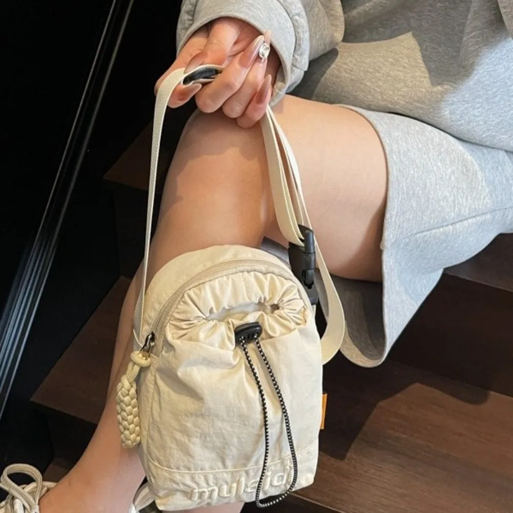 

Casual Nylon Water Bottle Bag Adjustable Lightweight Drawstring Bag Solid Color Cellphone Purse Travel Hiking