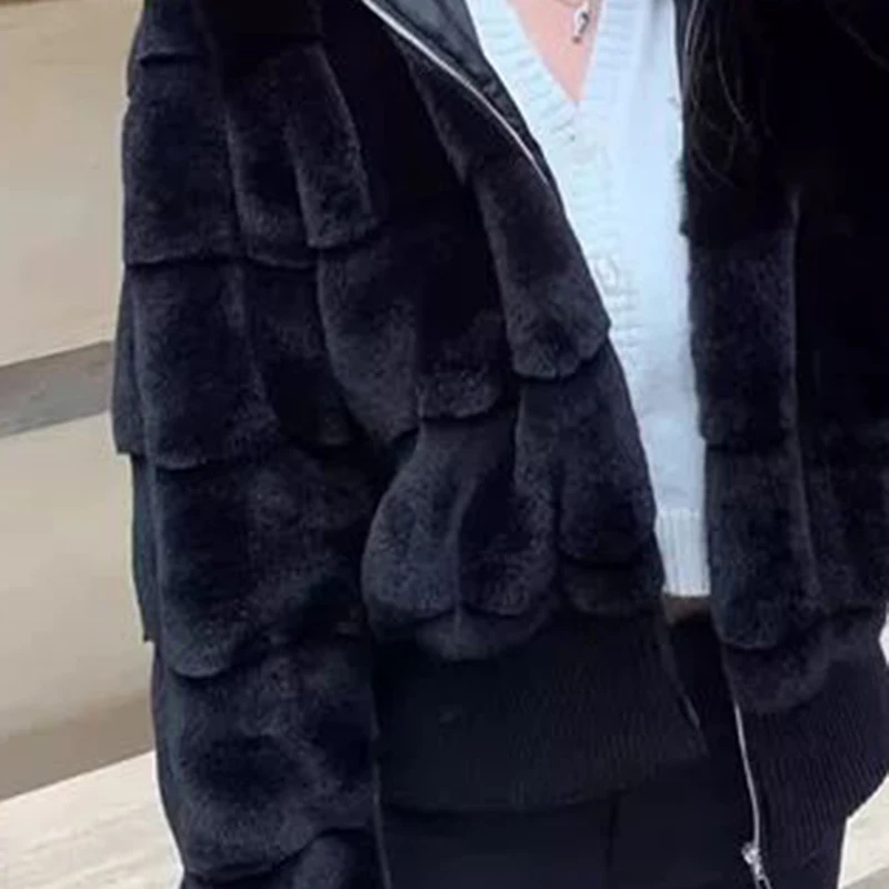 المرأة الشتاء موضة معطف مقنع الكورية قصيرة الراقية محاكاة سترات من الفرو أنيقة الإناث سميكة فو فرو المنك ملابس خارجية #6