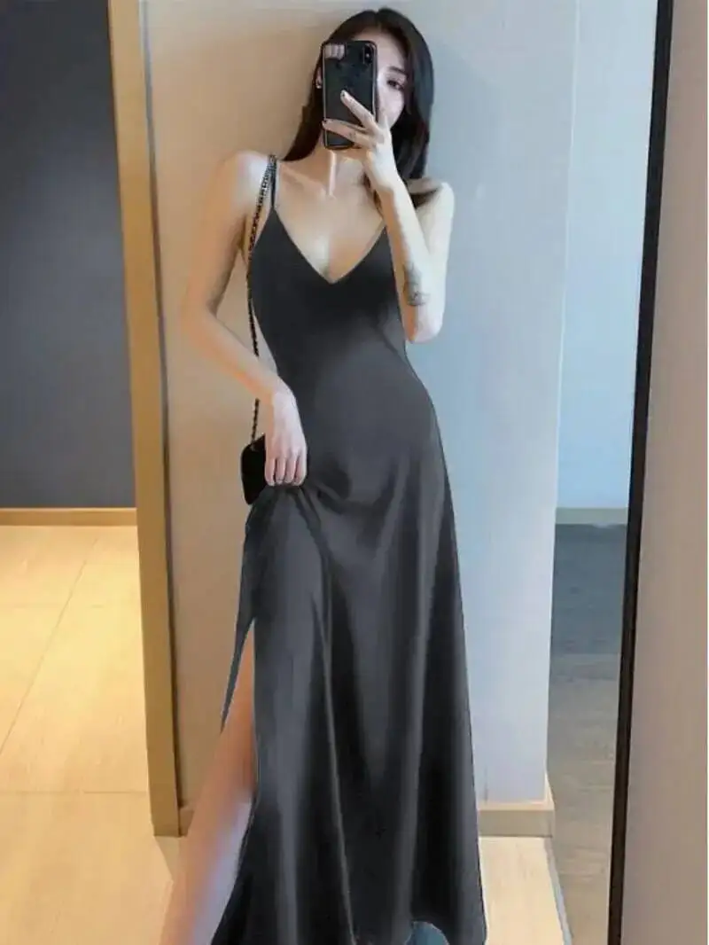 Black Dress Elegant Sexy Gentle V-neck Bottom Long Side Black Sleeveless Dress For Women Fashion Sexy Women Tops CBX8