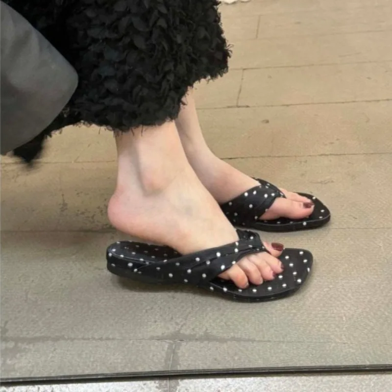 

Summer New Clip-Toe Women's Fashion Sole Non-Slip Wear-Resistant Flip-Flops