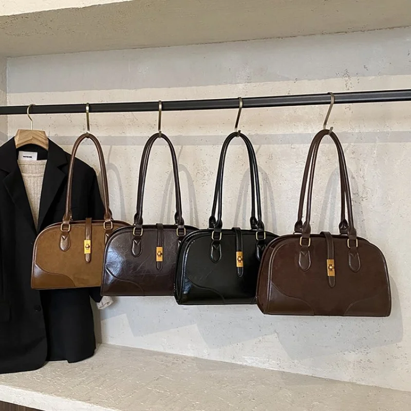 

Women's Handbag Made Of Ocelot-Print Leather Featuring Trendy Uruguay Spacious Soft Daily Modern Look​