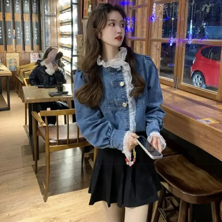 Korea Autumn Denim Shirt Women's Fashion Lace Patchwork Jean Tops Jacket Female Vintage Blue Elegant Blouses Ladies Trend Coats