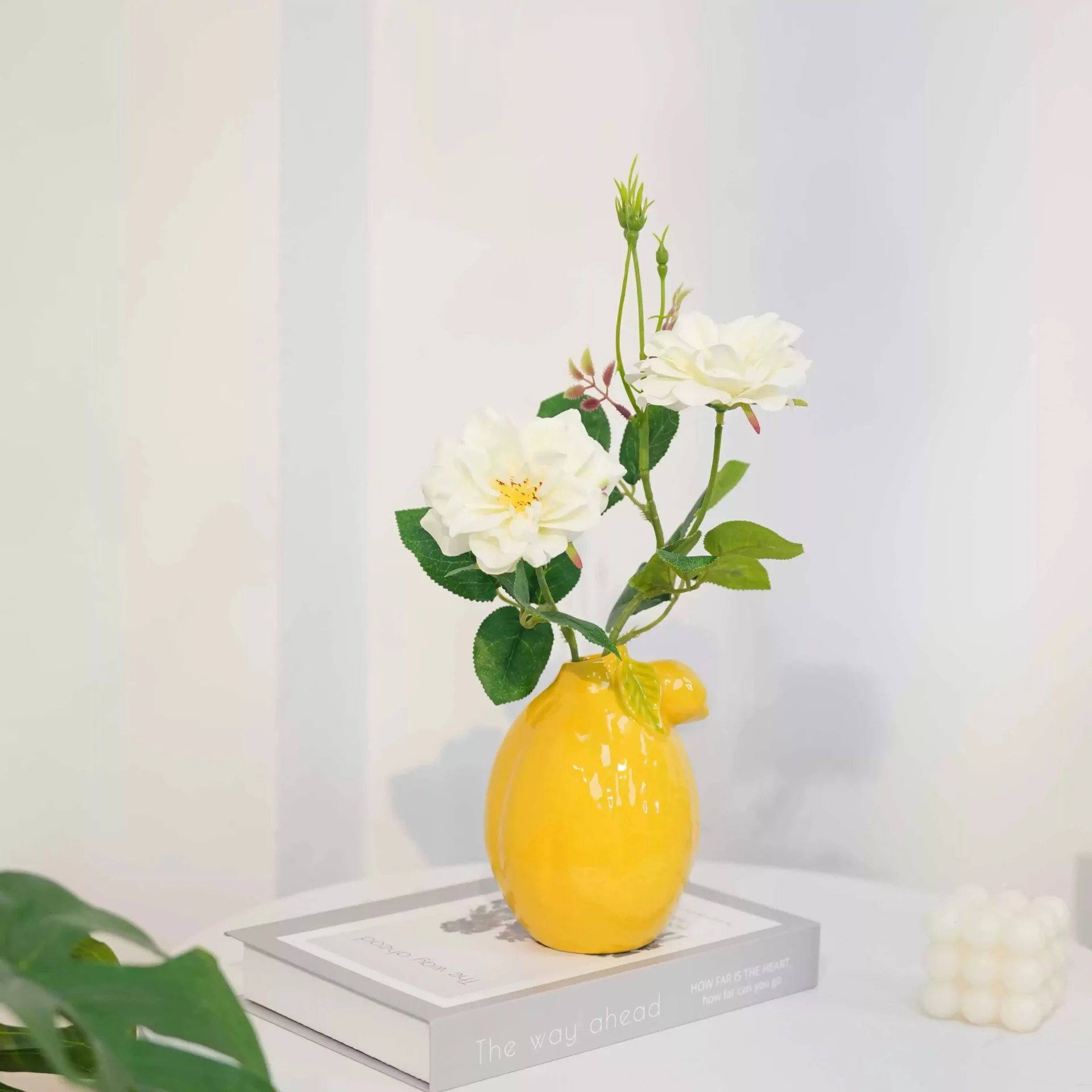 Lemon Ceramic Vase Small Fresh Creative Retro Dried Flower Arrangement Vessel Desktop Decoration Living Room Foyer Decoration
