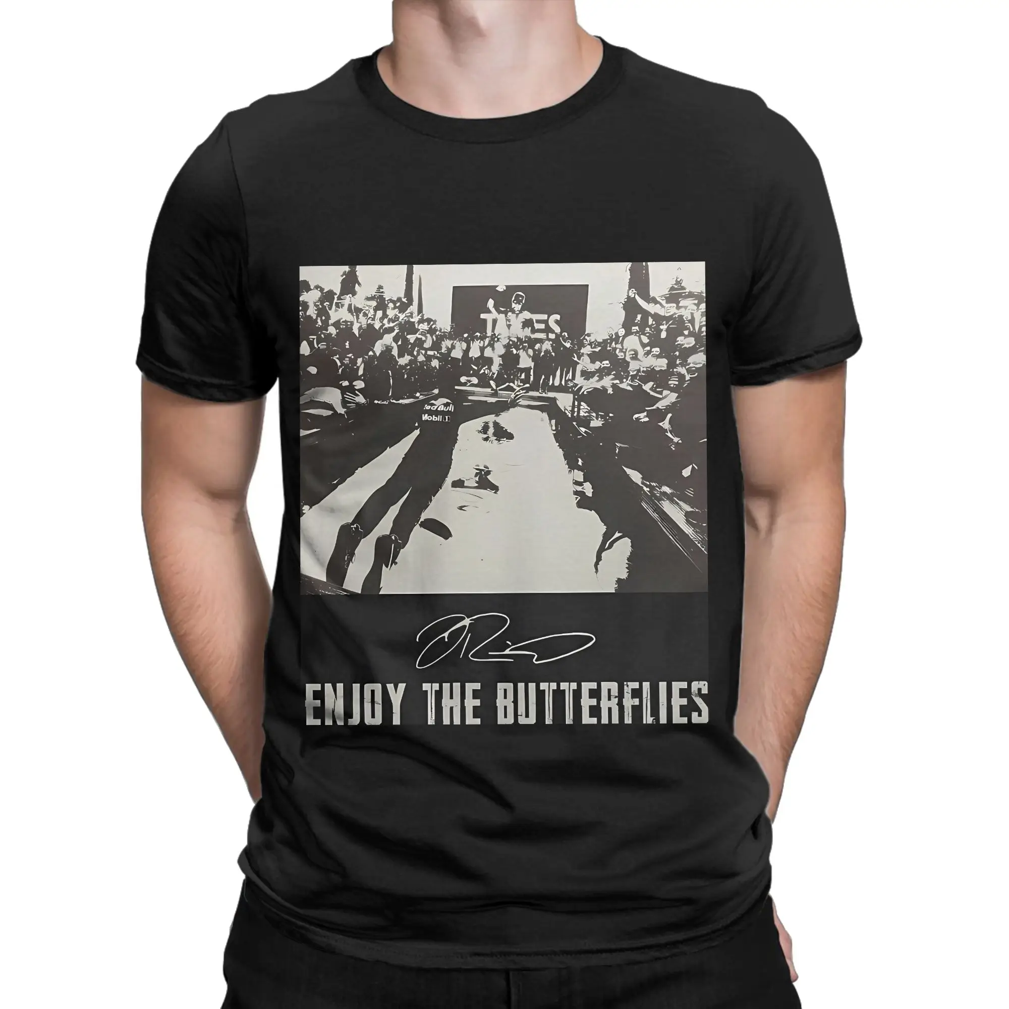 Crowd Under His Signature And Text Reading Enjoy The Butterflies Funny 100% Cotton T-Shirt Daniel Ricciardo Tees Tops For Men