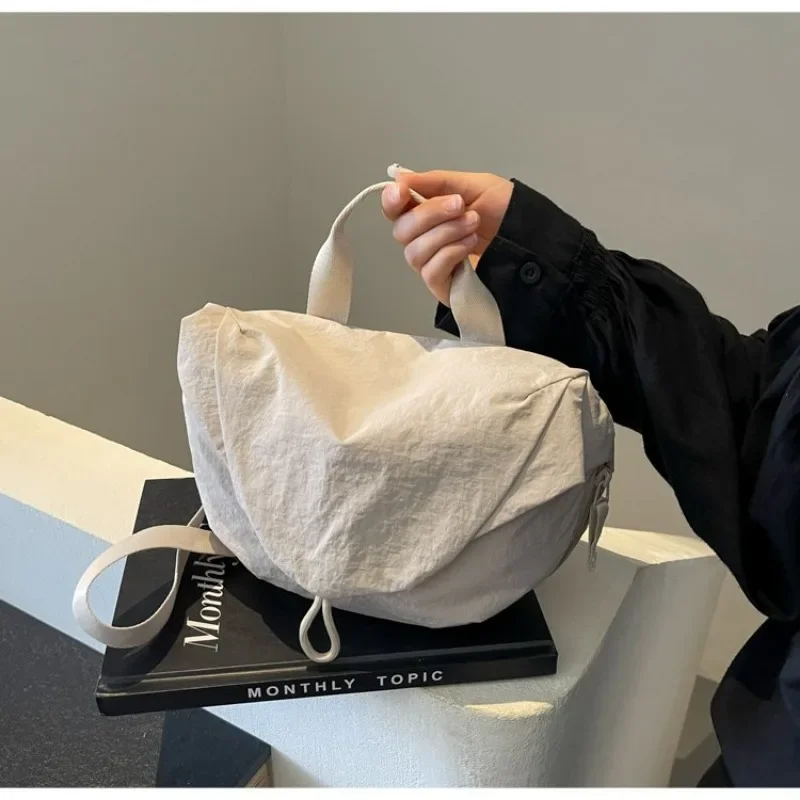 

Трендовая универсальная нейлоновая сумка большой вместимости, Стильные повседневные женские сумки через плечо, новинка 2024, лаконичная сумка через плечо с швейной нитью