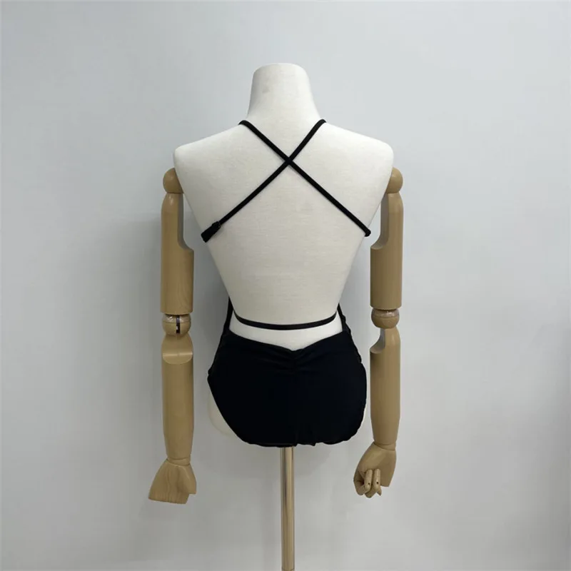 2021 nuovo costume da bagno femminile coreano Ins Sexy costume da bagno intero Halter Bikini