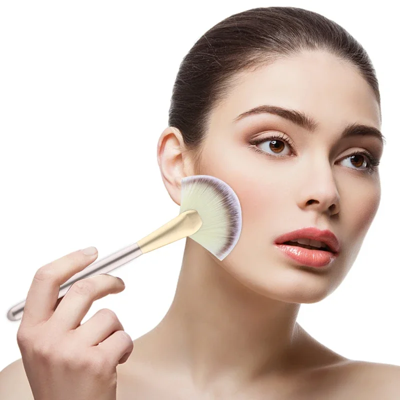 Pennelli a ventaglio Pennelli per il viso Pennello per trucco morbido Strumenti per applicatori cosmetici Manico in legno e fibra morbida per maschera peeling glicolico