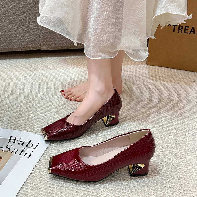 French Women High Heels Fashion Metal Head Medium Block Heel Square Toe Commute Woman Shoes Spring New Style Office Work Pumps