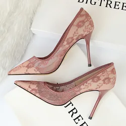 2024 Black Flower Lace Mesh Pumps Women Pointed Fashion Party Office High Heels Shoes Shallow Mouth Grace Temperament New 1853-1