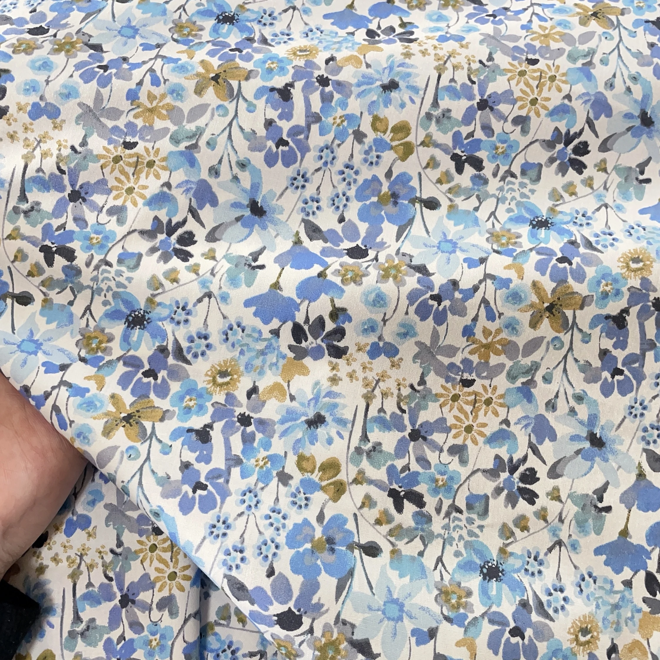 

Blue Floral 100% Cotton Fabric for Dress Blouse Home Decor | Soft Breathable Sewing Cloth | Elegant Watercolor Pattern Textile