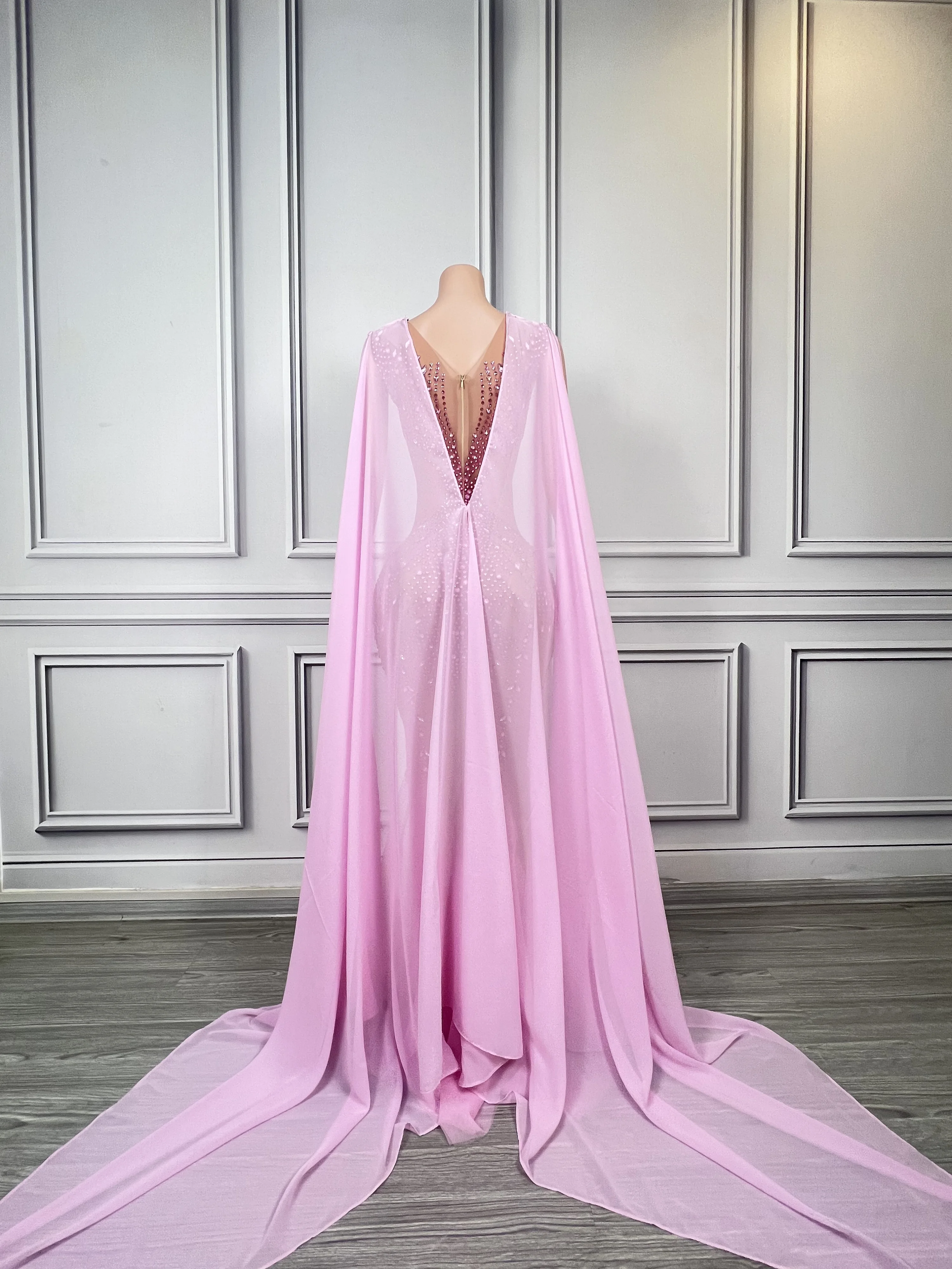 Luxury Sparkly Rhinestones Pink Mermaid  Long Evening Dresses with Cape Women Celebrate Birthday Prom Party Evening Gown