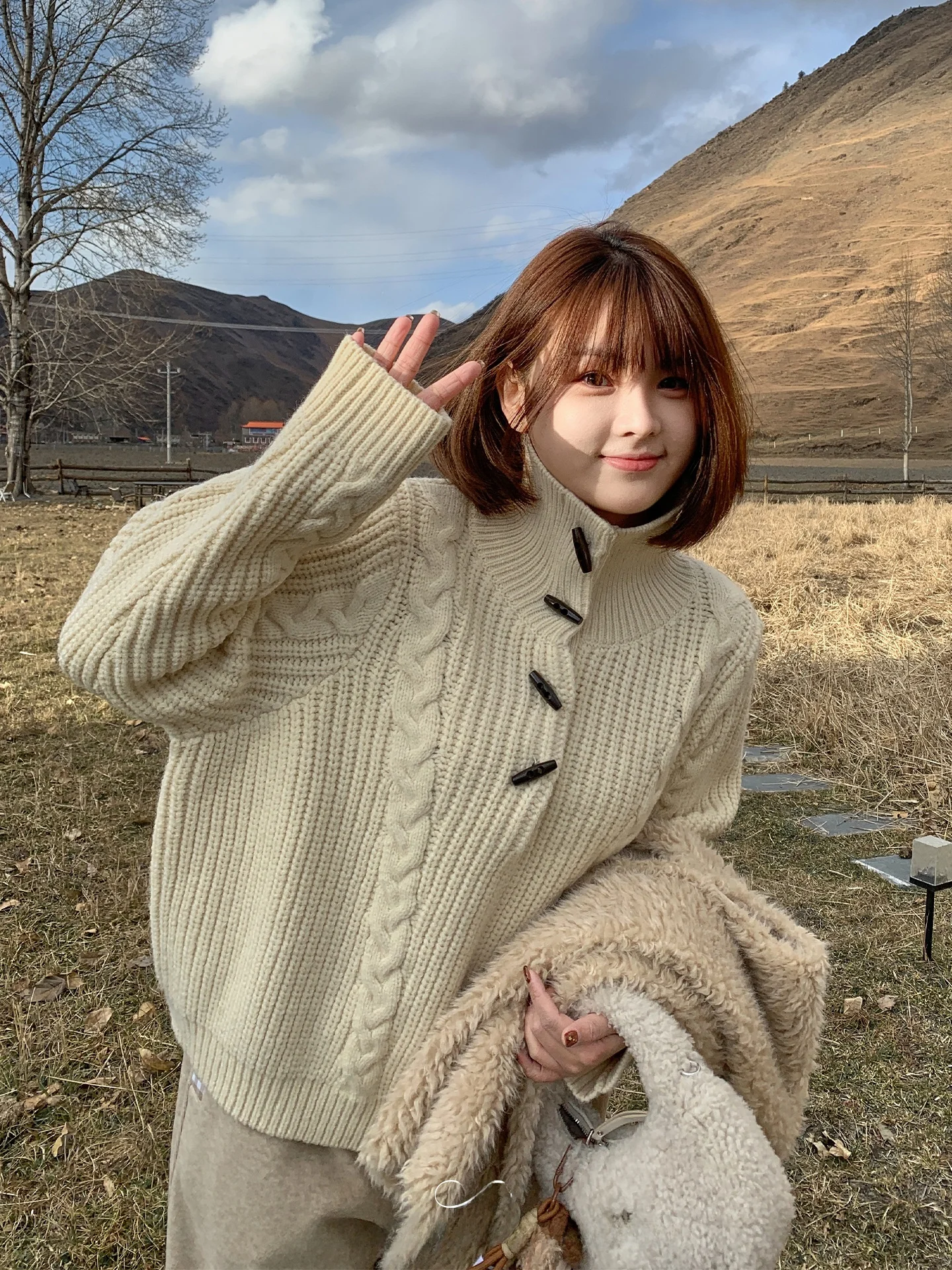 

Вязаный свитер Maixi для полных женщин с высоким воротником, зимний, свободный, облегающий, повседневный, тяжелый, с пуговицами и бахромой