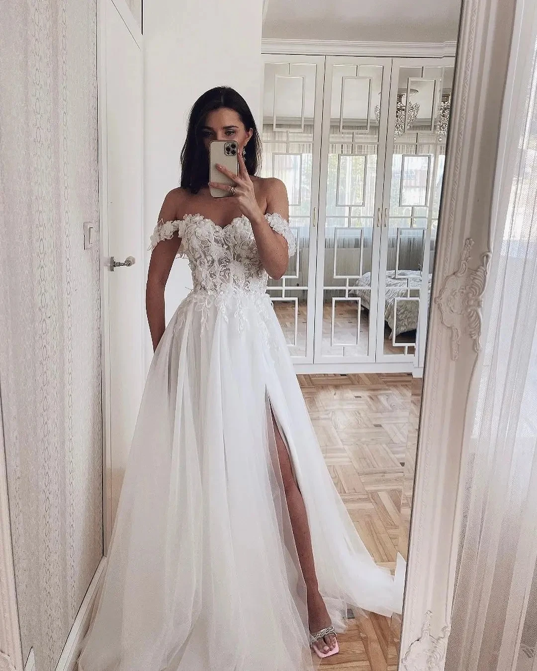 Boho Wedding Dresses Crystal Beading Off the Shoulder Lace Appliques A-Line Civil Vestidos De Novia Custom Made Robe De Elegant