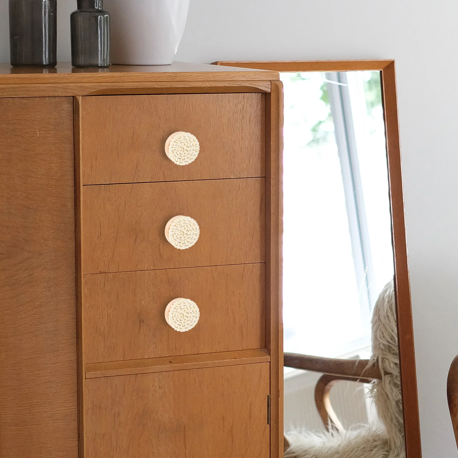 

5Pcs Rustic Round Woven Wood Handles Natural Wooden Knobs for Kitchen Cabinets Drawer Pulls Decorative Rattan Cabinet Door