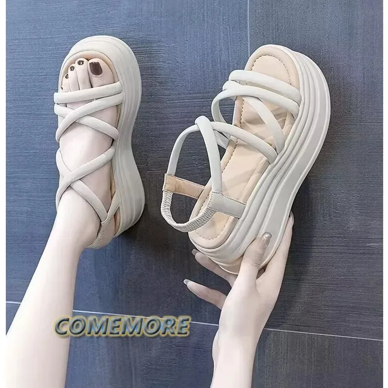 Modne paski krzyżowe buty na koturnie sandały damskie letnie grube platformy pantofle damskie kapcie grube dno slajdy klapki japonki
