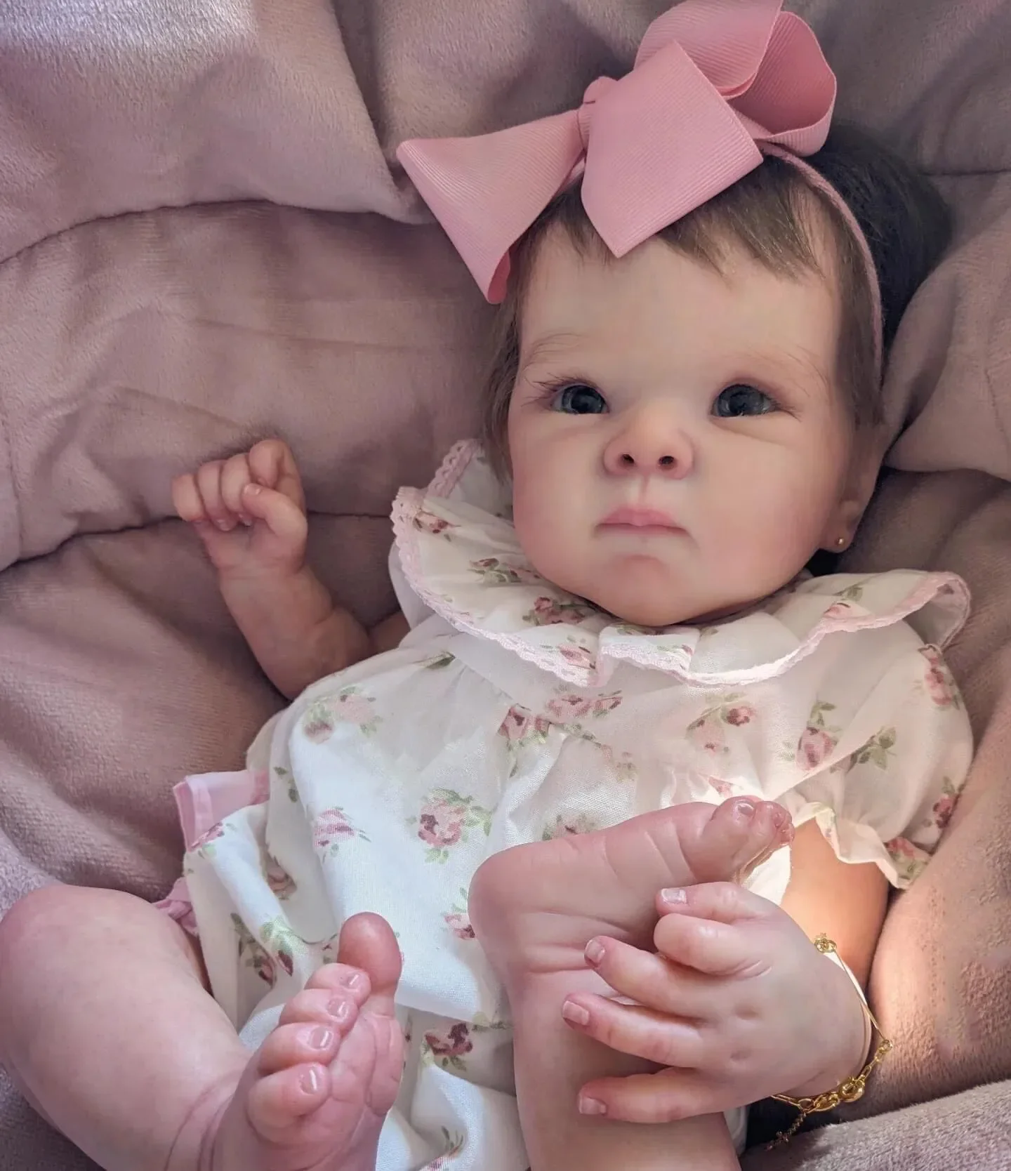 50cm Przytulna lalka Bettie Bebe Reborn z wziętymi włosami Miękkie tkaniny Wysokiej jakości malowane z widocznymi żyłami Reborn Doll