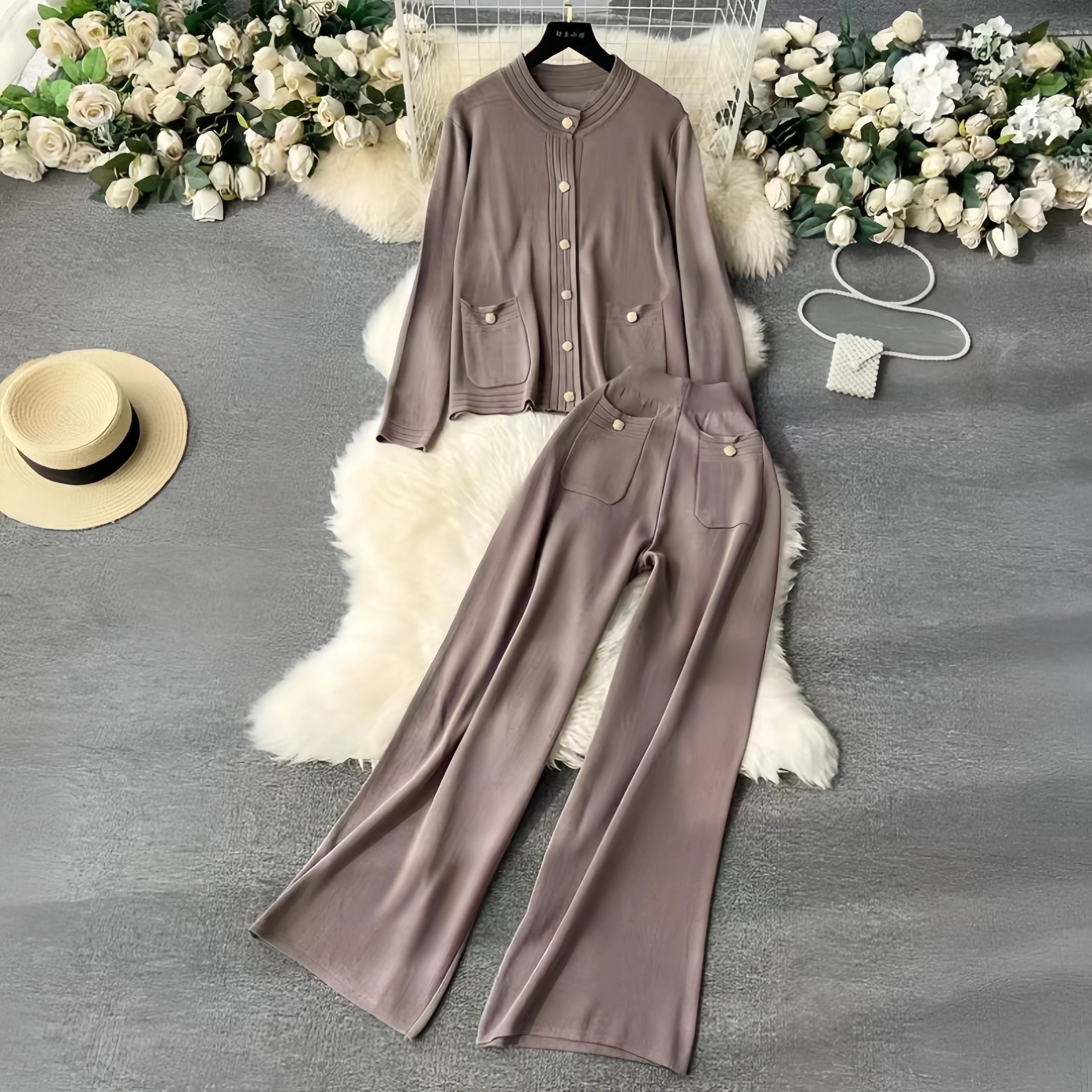 2024 New knit suit women\'s crew-neck single-breasted long-sleeved sweater pocket wide-leg pants fashion casual two-piece set