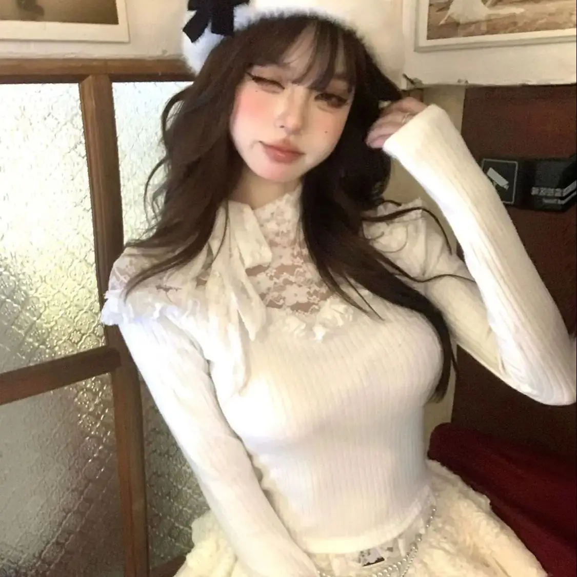 

Hot Girl Slim T-Shirt Pure Desire Long Sleeve Lace Splicing Design Early Autumn Autumn Winter New Slim Fit Bottoming Short Top