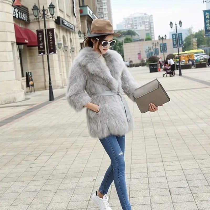 Fur Jacket Women's 2025 Autumn and Winter New Loose Korean Version Imitation fox fur With Thick Cotton fur Plush Women's Coat