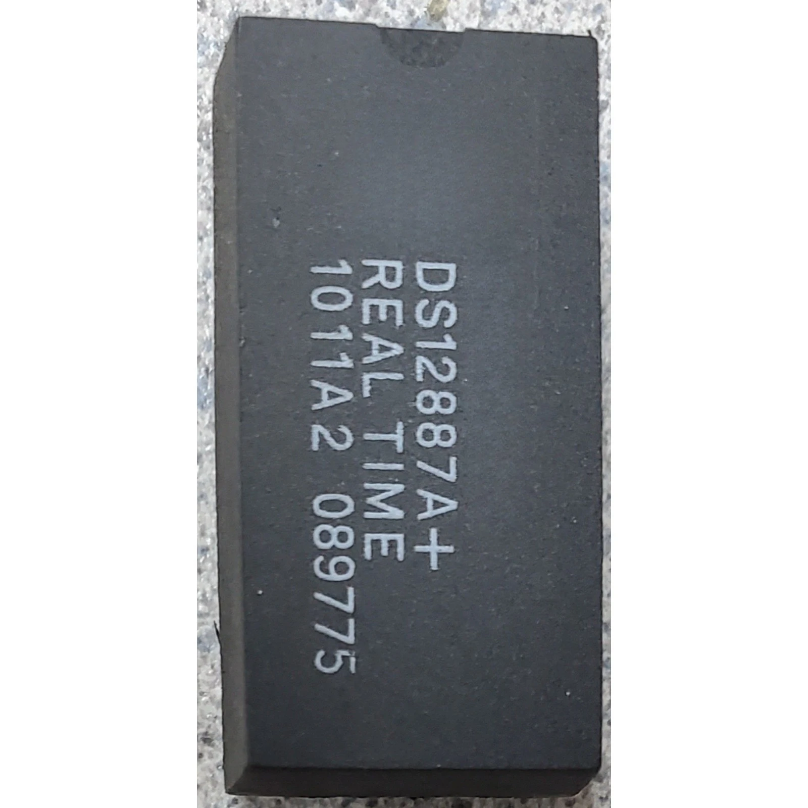 DS12887A+ DIP-24 Real-Time Clock Chip RAM 128 PROGRAMMABLE TIMER For DALLAS